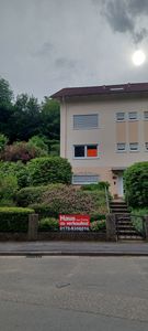 Charmante Doppelhaushälfte in Stadtrandlage