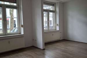 Attraktive 2-Zimmer-Hochparterrewohnung mit Einbauküche & Kellerraum in guter Lage
