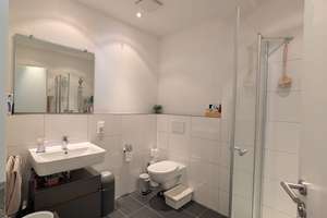 Schön und ruhig leben in sanierter Altbau-Wohnung – Die vollständige Adresse der Immobilie erhältst du vom Anbieter., 56068 Mitte, Koblenz – Vorschaubild 11