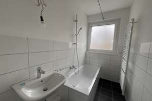 Frisch renovierte 3-Zimmer-Wohnung mit Balkon – Bierbaumsweg 6, 49088 Dodesheide, Osnabrück – Vorschaubild 2
