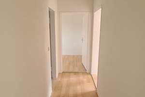 Lichtdurchflutete 3-Zimmer-Wohnung mit Balkon – frisch renoviert & perfekt geschnitten – Burgwall 27, 38229 Gebhardshagen, Salzgitter – Vorschaubild 9