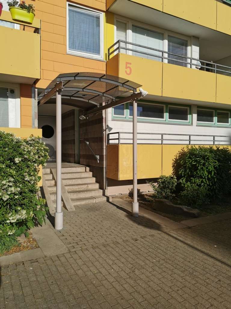 Immobilie in Heidelberg - ca.7 % Rendite! Top-Kapitalanlage: Modernisierte 3-Zi.-Wohnung mit Fernblick & Studentenvermietung - Bild 2