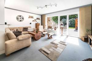 Bremerhaven - Geestemünde  Gepflegtes Reihenhaus mit Dachterrasse und Kachelofen in begehrter Wohnla – Die vollständige Adresse der Immobilie erhältst du vom Anbieter., 27574 Geestemünde, Bremerhaven – Vorschaubild 4