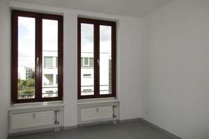 WBS-pflichtiges Familien-Apartment mit Balkon, Wannenbad und Gäste WC - NUR mit WBS! – Janusz-Korczak-Straße 18, 12627 Hellersdorf, Berlin – Vorschaubild 3