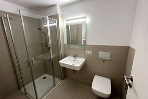 Blick über die City! Zwei Zimmer Wohnung sucht neuen Mieter! – Flämische Str. 3, 24103 Altstadt, Kiel – Vorschaubild 4