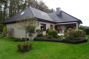 Top gepflegtes Einfamilienhaus
in direkter Waldrandlage – Die vollständige Adresse der Immobilie erhältst du vom Anbieter., 22967 Tremsbüttel – Vorschaubild 2