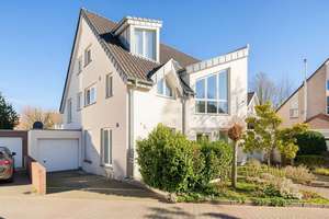 Hochwertiges Haus mit großzügigem Raumkonzept und moderner Haustechnik in MG – Die vollständige Adresse der Immobilie erhältst du vom Anbieter., 41069 Holt, Mönchengladbach – Vorschaubild 4