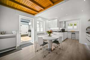 Großzügige Architektenvilla mit Schwimmbad und 2 Doppelgaragen in beliebter Lage von Bonn-Rüngsdorf – Die vollständige Adresse der Immobilie erhältst du vom Anbieter., 53179 Rüngsdorf, Bonn – Vorschaubild 14