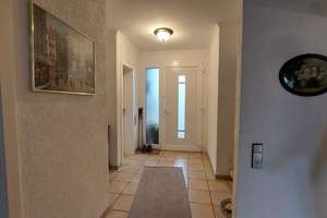 MGK bietet Schloss Ricklingen: Einfamilienhaus mit außergewöhnlichem Grundriss – Die vollständige Adresse der Immobilie erhältst du vom Anbieter., 30826 Garbsen – Vorschaubild 2