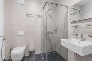 Luxuriöse 4-Zimmer-Wohnung - ruhig im Innenhof gelegen – Die vollständige Adresse der Immobilie erhältst du vom Anbieter., 80802 Schwabing-Ost, München – Vorschaubild 10