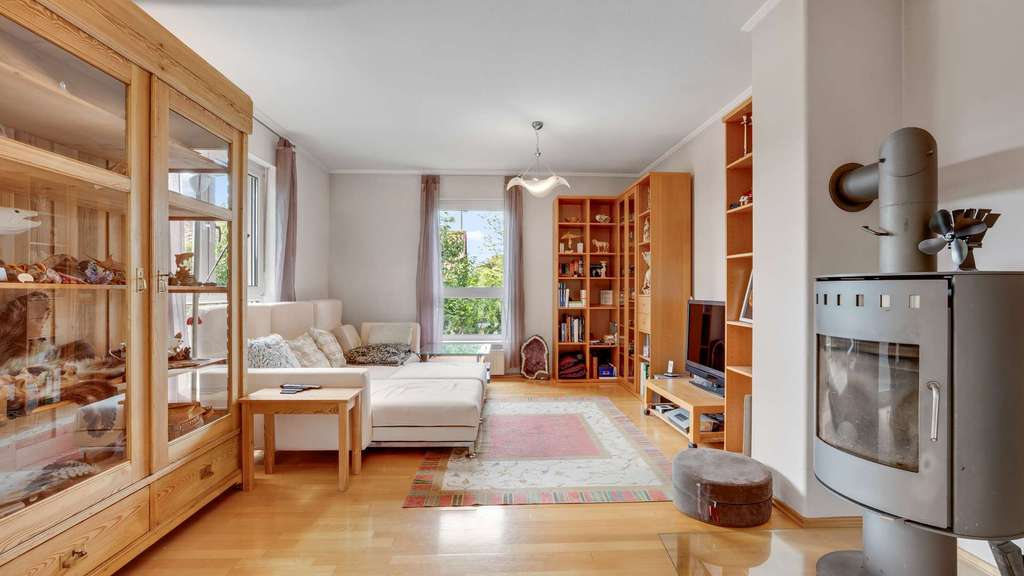 Immobilie in Frensdorf - Idyllische Lage! Energieeffizientes Einfamilienhaus mit Balkon, Terrasse und optimaler Anbindung - Bild 4