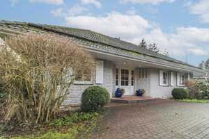 Luxuriös ausgestattete Villa mit Garten und Ausbaupotential in Sackgassenlage in Osterode am Harz – Osterode am Harz (Kreis) – Vorschaubild 2