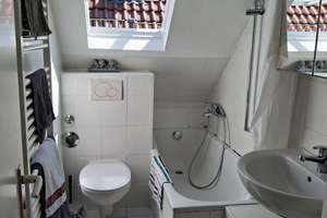 CITY-LAGE ~ S-SÜD~ HELLE 2 ZI. DG WOHNUNG ~ – Möhringer Str 104, 70199 Heslach, Stuttgart – Vorschaubild 9