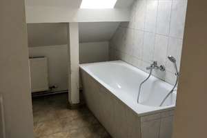 Seltene Gelegenheit: Maisonettewohnung mit Balkon,  zwei Eingängen und Stellplatz – Die vollständige Adresse der Immobilie erhältst du vom Anbieter., 65205 Erbenheim, Wiesbaden – Vorschaubild 12