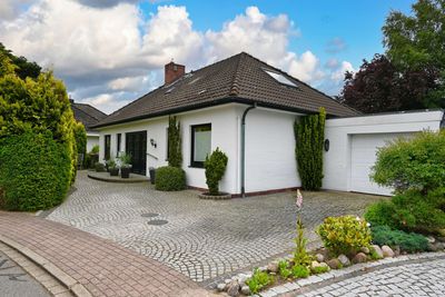 Winkelbungalow auf Eigenland in wunderschöner Lage