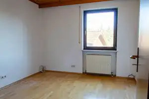 Einfamilienhaus mit 244 m², Nebengebäuden und viel Potenzial in ländlicher Lage – Amberg-Sulzbach (Kreis) – Vorschaubild 22
