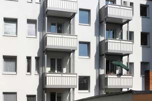 VAHRENWALD | moderne 4-Zimmer-Wohnung mit Balkon mit gutem ÖPNV-Anschluss