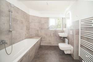 !! Single-Wohnung am Küchwald !! 2 Raum DG-Whg. mit EBK und tollem Tageslichtbad – Rilkestraße 66, 9114 Borna-Heinersdorf, Chemnitz – Vorschaubild 4