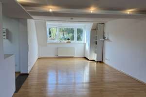 Wohnen über den Dächern - Teilmöblierte Maisonettewohnung mit Skyline-Blick – 60528 Niederrad, Frankfurt am Main – Vorschaubild 9