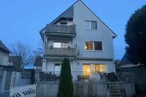 Freistehendes Dreifamilienhaus in gewachsener Wohnlage – Die vollständige Adresse der Immobilie erhältst du vom Anbieter., 46047 Bermensfeld, Oberhausen – Vorschaubild 2