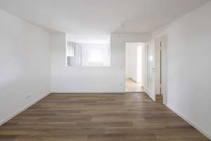 Moderne 2,5-Zimmer-Wohnung mit EBK am Oberhauser Bahnhof – Die vollständige Adresse der Immobilie erhältst du vom Anbieter., 86154 Oberhausen-Süd, Augsburg – Vorschaubild 3
