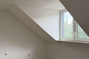 Helle 4-Zimmer-DG-Wohnung – teilw. frisch renoviert, neue Sanitärausstattung – Die vollständige Adresse der Immobilie erhältst du vom Anbieter., 47137 Mittelmeiderich, Duisburg – Vorschaubild 15