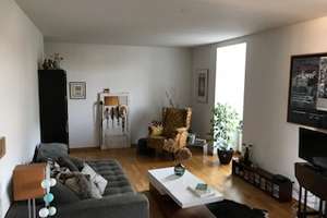 Neuehrenfeld, idyllisch am Simarplatz - exklusive geräumige 2-Zimmer-Wohnung im sanierten Altbau! – Simarplatz 14, 50825 Neuehrenfeld, Köln – Vorschaubild 2