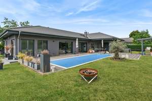 Traumhaftes Einfamilienhaus / Bungalow in Neu-Ulm/Pfuhl –  mit Wellnessoase und Top-Ausstattung – Die vollständige Adresse der Immobilie erhältst du vom Anbieter., 89233 Neu-Ulm – Vorschaubild 16