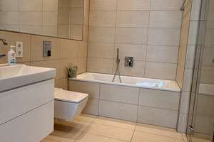 luxuriöse 5 ZI. Wohnung mit edler EBK im Belsenpark – Die vollständige Adresse der Immobilie erhältst du vom Anbieter., 40549 Oberkassel, Düsseldorf – Vorschaubild 11