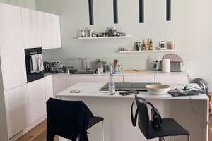 Luxuriöse, voll möblierte  2-Zimmer Wohnung im 2. OG mit Balkon in Berlin-Mitte – Die vollständige Adresse der Immobilie erhältst du vom Anbieter., 10115 Mitte (Ortsteil), Berlin – Vorschaubild 1