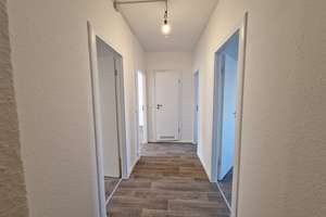 Ab 01.05.2026*Frisch renovierte 5 Zimmer-Wohnung im Hochparterre, 2 Bäder und Balkon! – Ringstraße 181, 4209 Grünau-Mitte, Leipzig – Vorschaubild 15