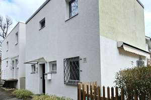 Hauptstadtmakler-Bezugsfreie Doppelhaushälfte mit Garage in Top-Lage – Die vollständige Adresse der Immobilie erhältst du vom Anbieter., 14195 Dahlem, Berlin – Vorschaubild 1