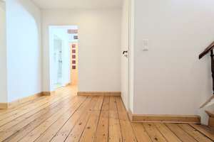 MG-Eicken: Besondere  Wohnung mit Empore und Balkon – Marienkirchstraße 1, 41061 Eicken, Mönchengladbach – Vorschaubild 14