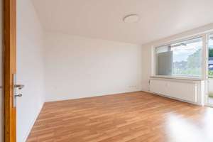 Oldenburg: Helle 3-Zimmer-Wohnung mit Balkon in beliebter Lage von Nadorst, Obj. 8356 – Die vollständige Adresse der Immobilie erhältst du vom Anbieter., 26123 Bürgeresch, Oldenburg (Oldenburg) – Vorschaubild 4