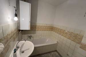 3-Zimmer-Wohnung mit Balkon, Kaminanschluss, Laubengang & Garage + Stellplatz – sofort bezugsfrei – Schweinauerstr 67, 90439 St. Leonhard, Nürnberg – Vorschaubild 18