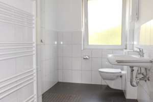 Renoviert und bezugsfertig...Ansprechende 3-Zimmer-Wohnung in Uerdingen mit Balkon... – Mündelheimer Str. 48, 47829 Uerdingen, Krefeld – Vorschaubild 6