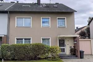 Helle 3-Zimmer-Wohnung mit Balkon und Blick ins Grüne in Köln-Auweiler – Die vollständige Adresse der Immobilie erhältst du vom Anbieter., 50765 Esch/Auweiler, Köln – Vorschaubild 2