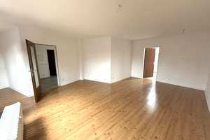 Geräumige Dachgeschoss-Wohnung mit Loggia und Garage in ruhiger Anliegerstraße! – Die vollständige Adresse der Immobilie erhältst du vom Anbieter., 46149 Schwarze Heide, Oberhausen – Vorschaubild 4