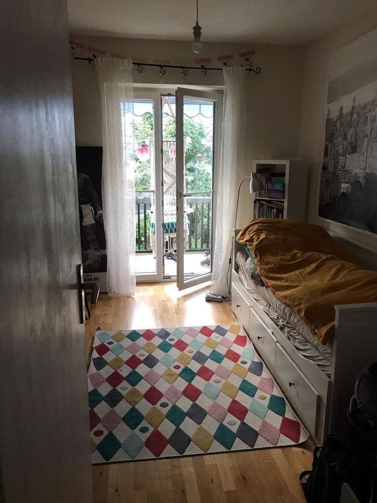 Helle 3-Zimmer Wohnung mit Balkon und Gartenanteil  in Stuttgart Ost