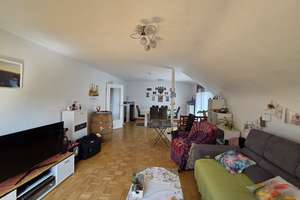 Charmante 3-Zimmer-Dachgeschosswohnung mit Balkon und Weinbergblick – Neue Mainzer Straße 31, 55129 Hechtsheim, Mainz – Vorschaubild 5