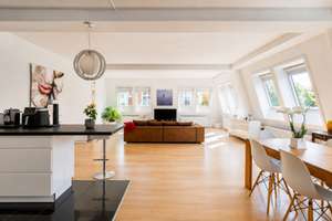 Ein Ort, an dem Licht, Raum und Design verschmelzen – außergewöhnliche Liebhaberwohnung in der K – Die vollständige Adresse der Immobilie erhältst du vom Anbieter., 76135 Weststadt, Karlsruhe – Vorschaubild 3