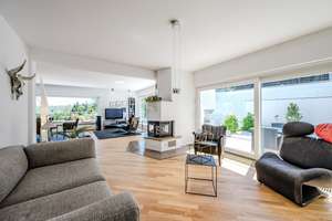 ***Sonnige Villa mit Penthousefeeling, Garten, Terrassen, Schwimmbad und Panoramablick*** – Die vollständige Adresse der Immobilie erhältst du vom Anbieter., 70839 Gerlingen – Vorschaubild 11