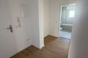 Sanierte 2-ZKB Wohnung mit Balkon in den Quadraten – 68159 Innenstadt/Jungbusch, Mannheim – Vorschaubild 2