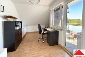 Attraktive 3 Zimmer Dachgeschoss Wohnung mit tollem Ausblick – Die vollständige Adresse der Immobilie erhältst du vom Anbieter., 70569 Kaltental, Stuttgart – Vorschaubild 3