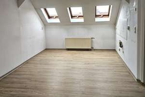 *MK IMMOBILIEN* Modernisiert! Großzügige 3-Raum-Dachgeschosswohnung in der Krämpfervorstadt! – Iderhoffstraße 45a, 99085 Krämpfervorstadt, Erfurt – Vorschaubild 5