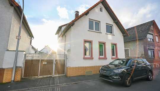 Bild von DIETZ: Freistehendes Einfamilienhaus mit DO-Garage inmitten von Pfungstadt!
