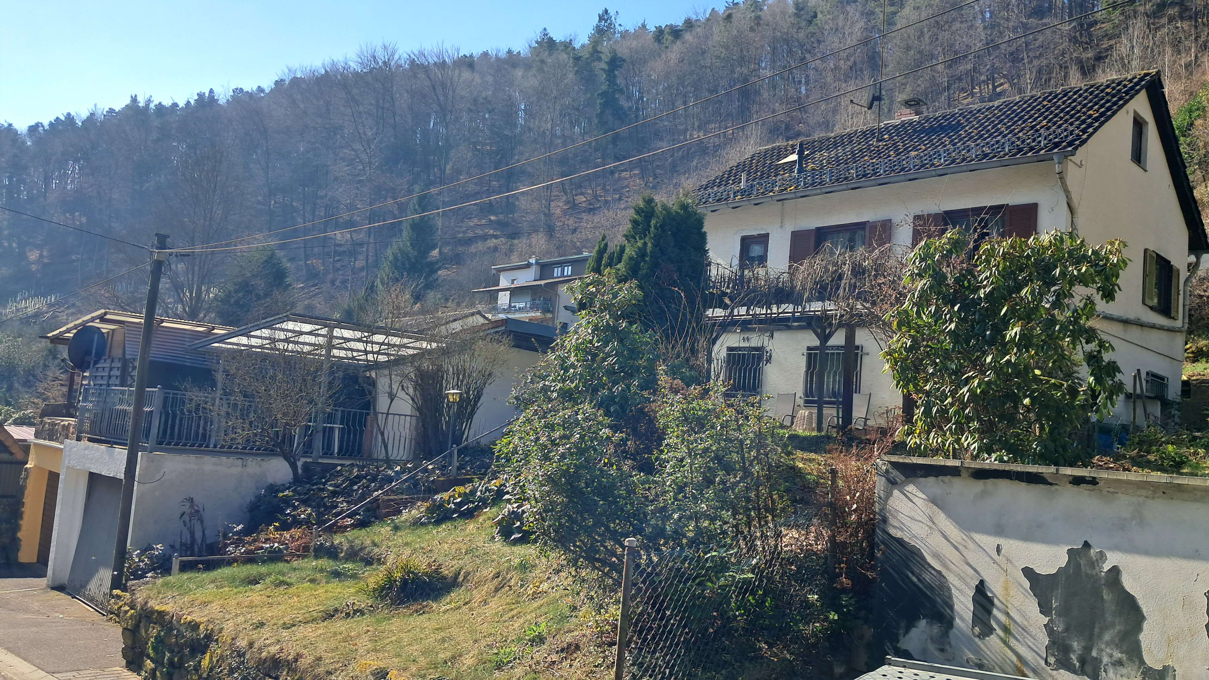 ANSCHAUEN LOHNT ! : Wohnen wo andere Urlaub machen in Bad Dürkheim-Hardenburg!, Bad Dürkheim Kreis – Bild 1