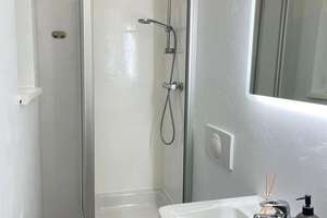 Bezugsfreie 2-Zimmer-Wohnung in der Durlacher Straße – Möbliert & sofort nutzbar – Die vollständige Adresse der Immobilie erhältst du vom Anbieter., 10715 Wilmersdorf, Berlin – Vorschaubild 8