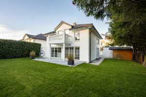 AIGNER - Ihr Traumdomizil in Grünwald – Energieeffizientes Einfamilienhaus mit sonnigem Südgarten – München (Kreis) – Vorschaubild 2