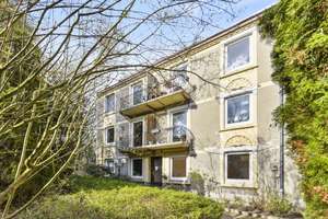 Investment mit Weitblick: Modernisierte Wohnung in aufwertungsfähiger Wohnanlage